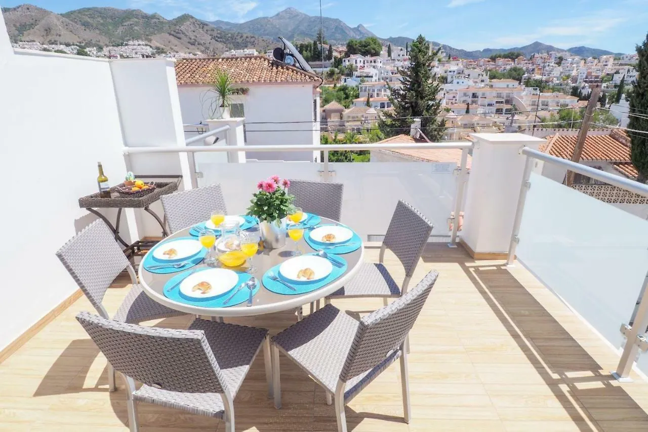 Nerja Paradise Rentals - Villa Zafiro 0*,